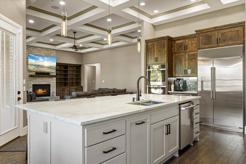 Granbury, TX 76048,1203 Huntington Cove Court