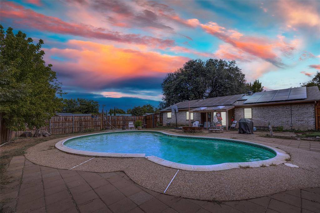 Arlington, TX 76014,517 Durham Drive