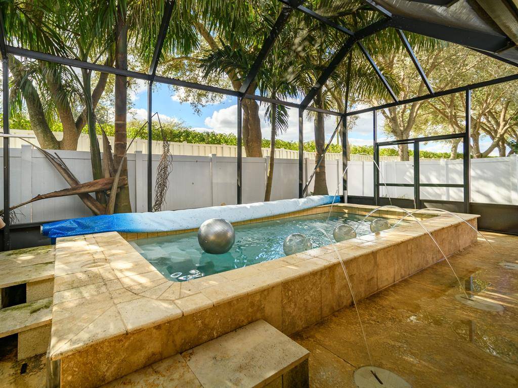 Miramar, FL 33027,14186 SW 32nd St