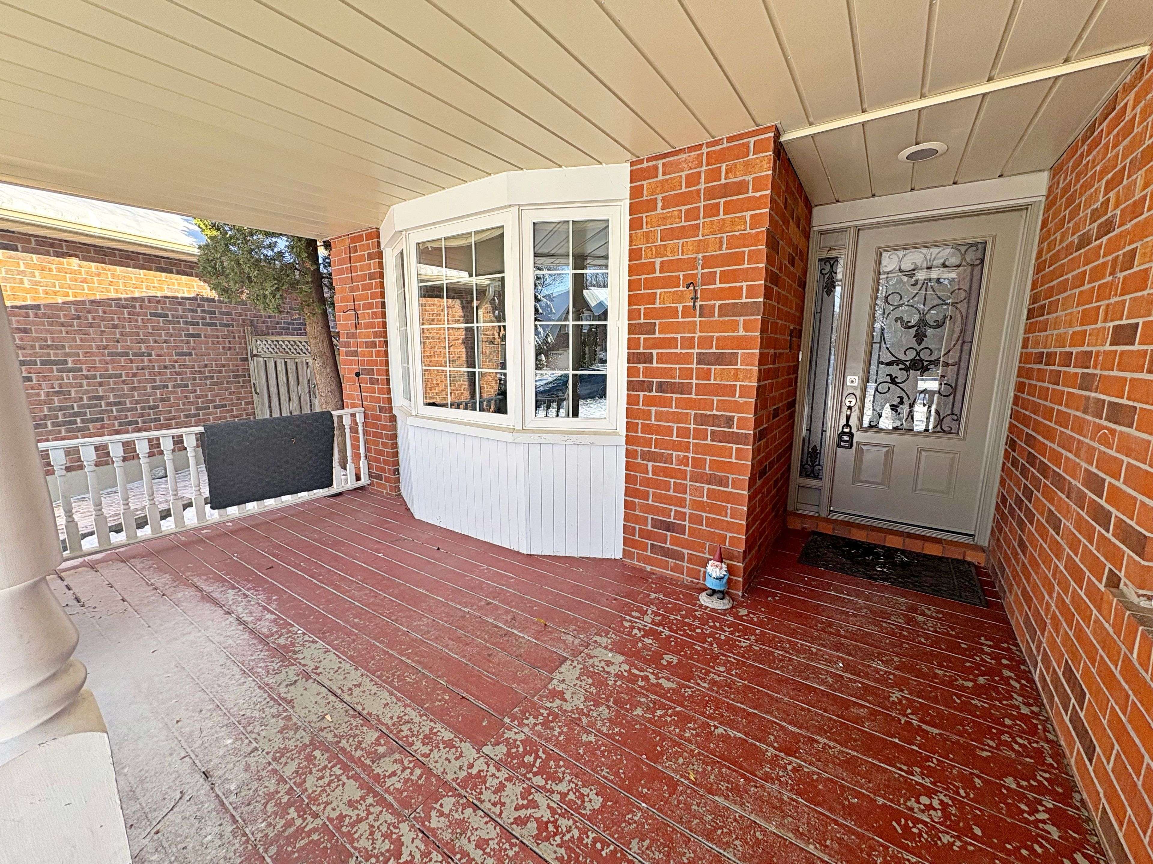 Markham, ON L3P 5X6,90 Penny CRES