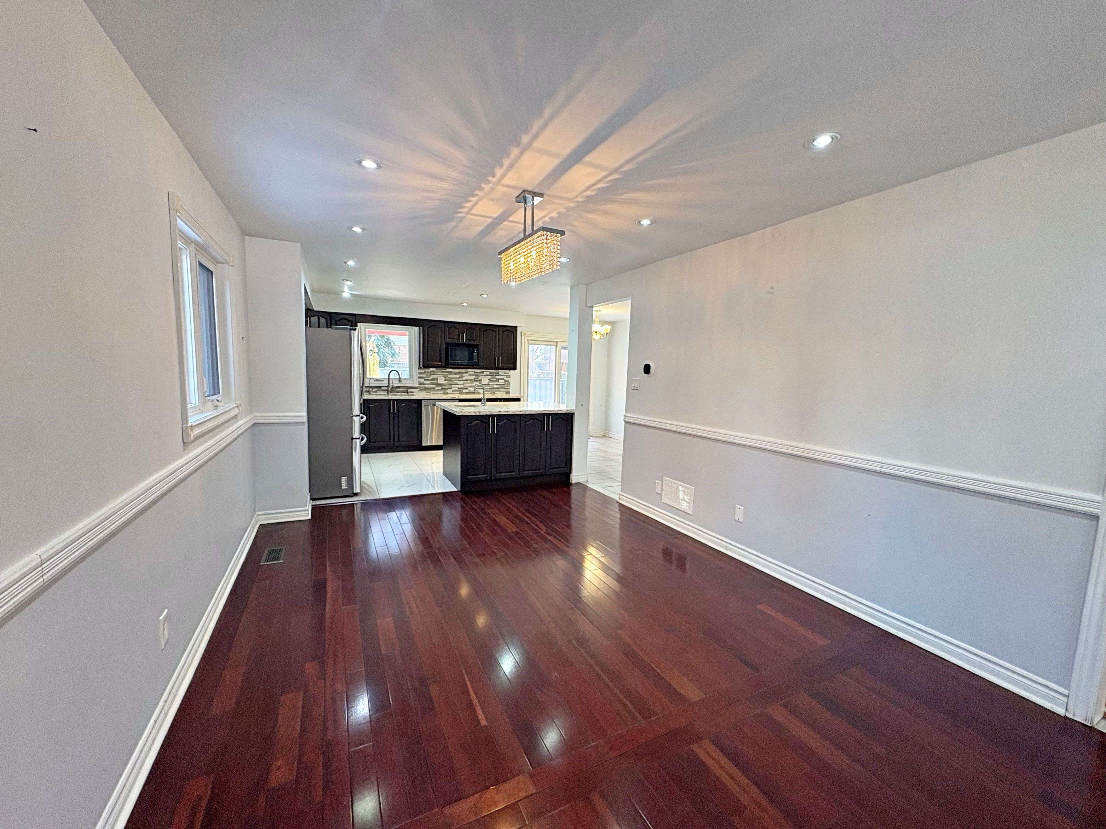 Markham, ON L3P 5X6,90 Penny CRES