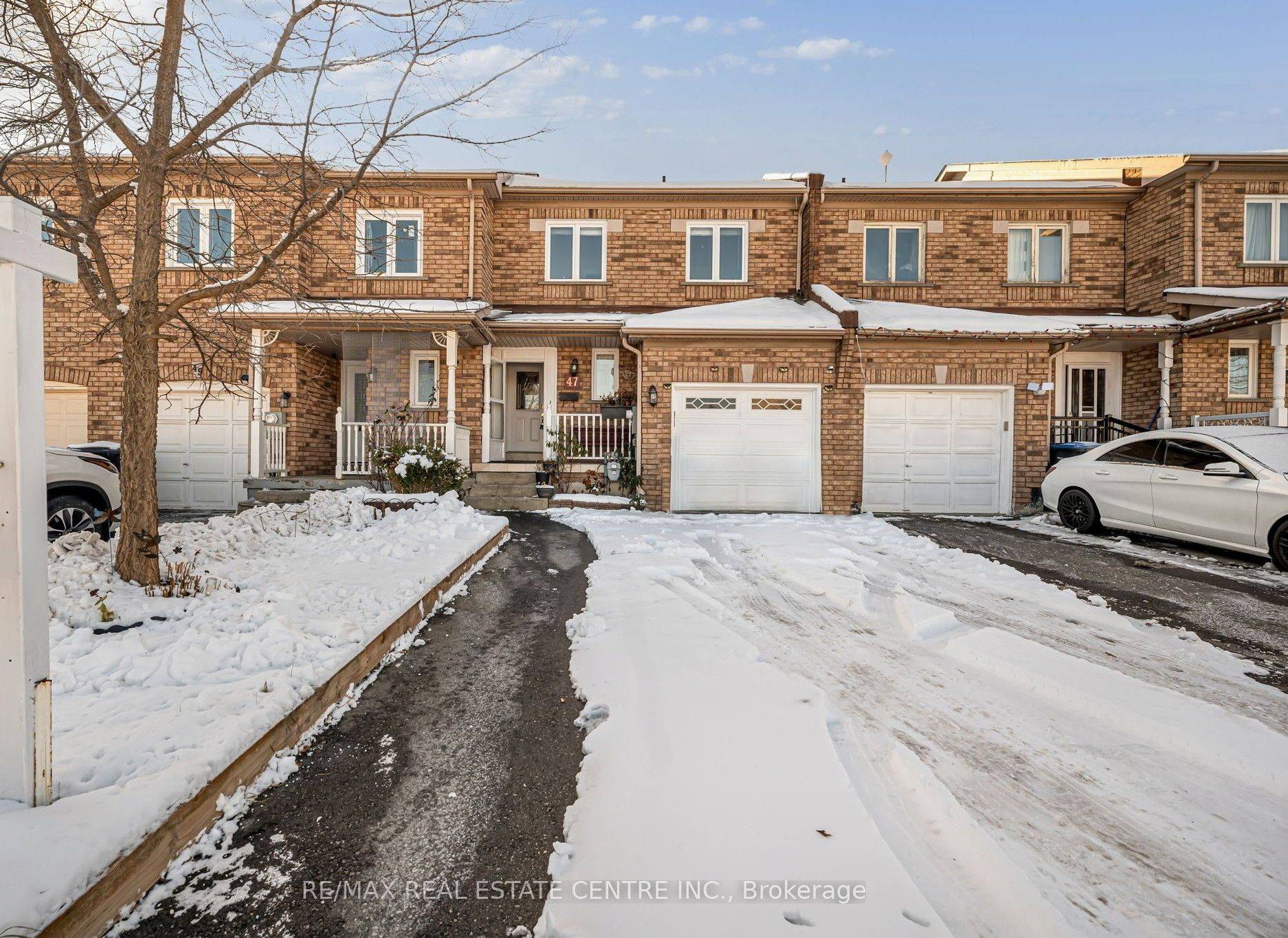 Brampton, ON L6V 4L6,47 Brickyard WAY N