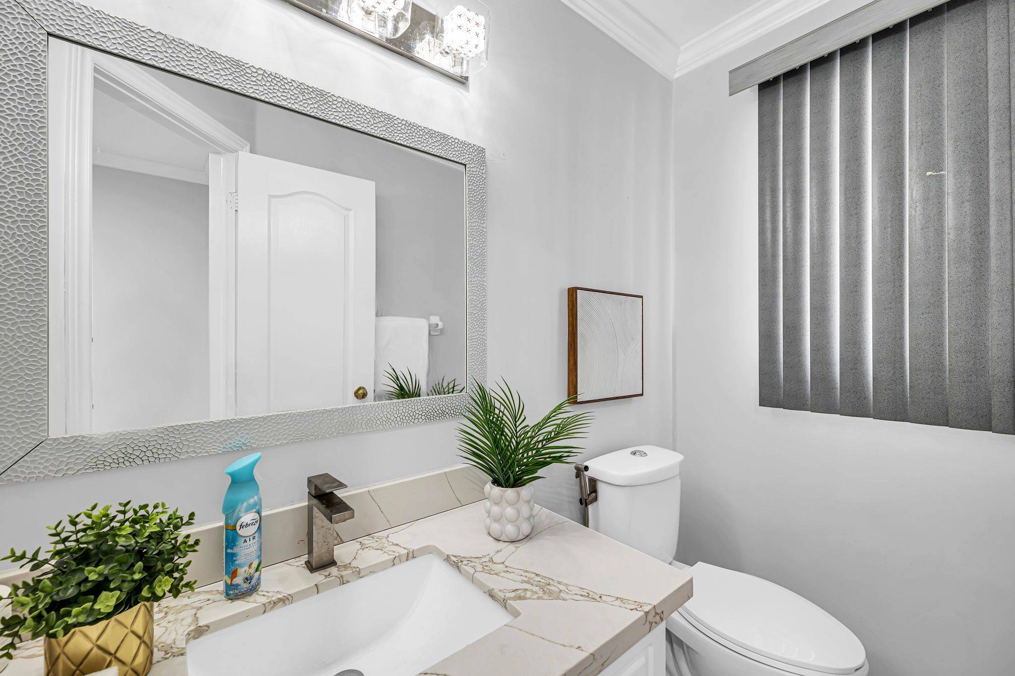 Brampton, ON L6V 4L6,47 Brickyard WAY N