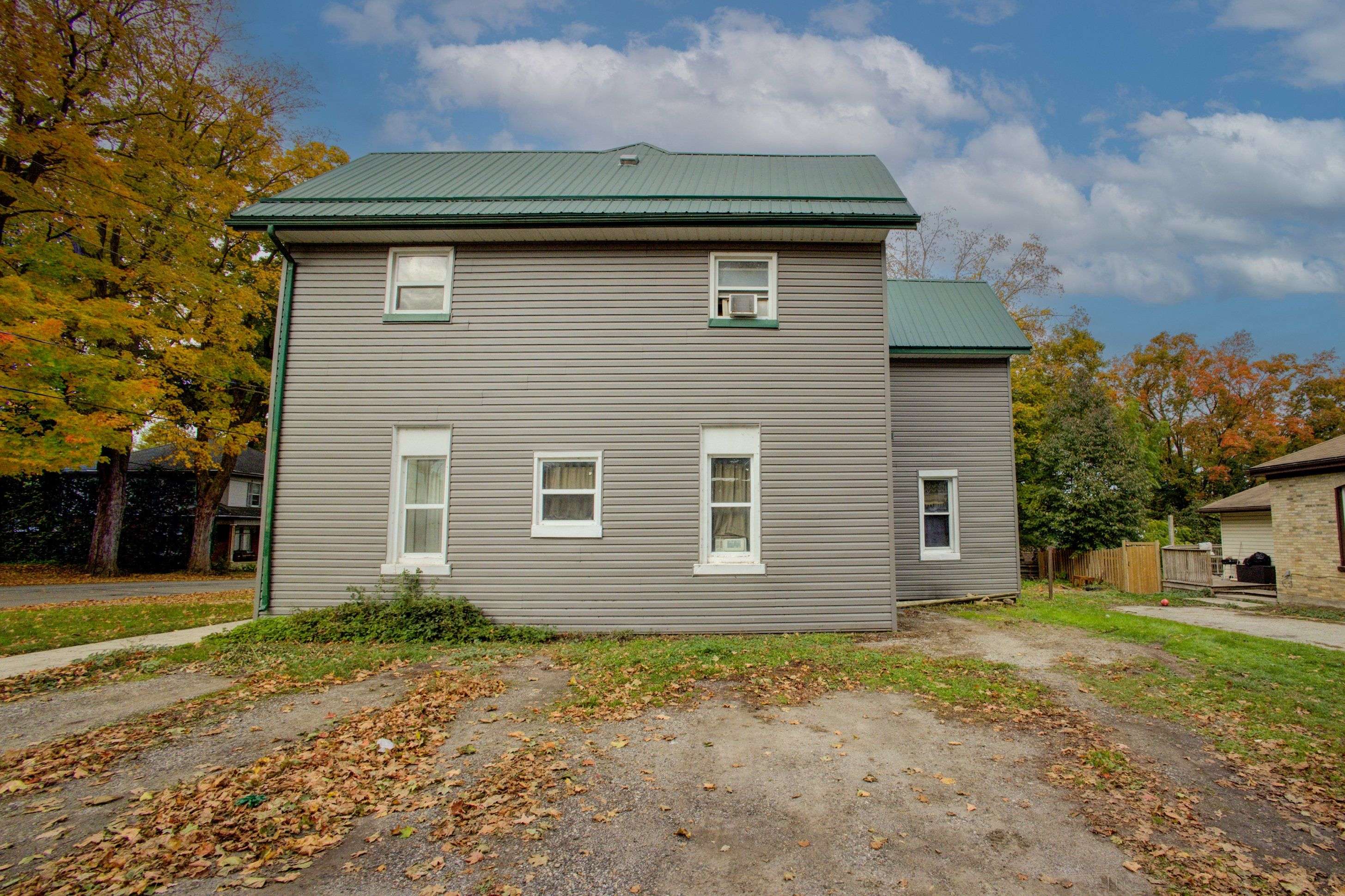 North Huron, ON N0G 2N0,103 Patrick ST E