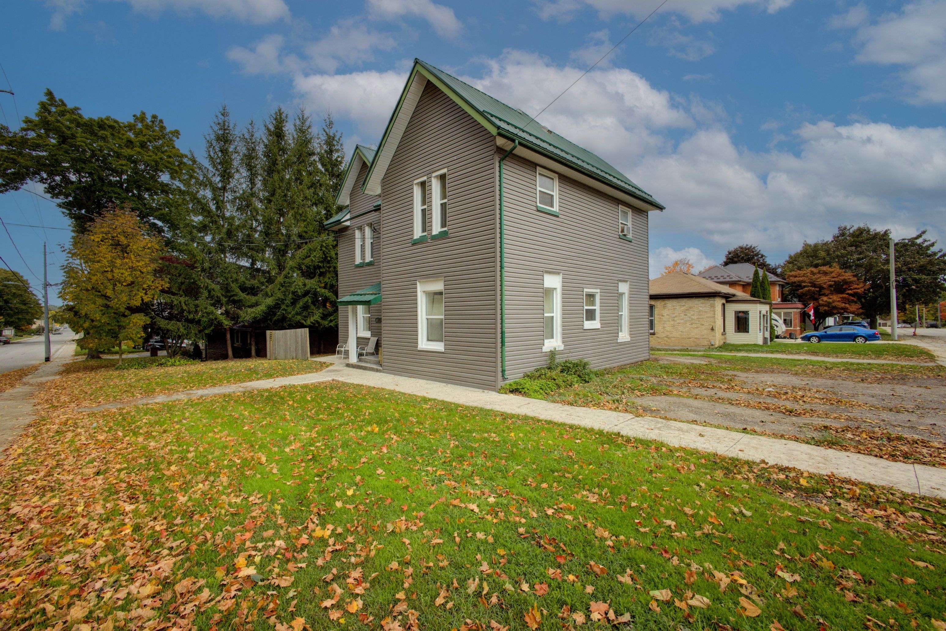 North Huron, ON N0G 2N0,103 Patrick ST E