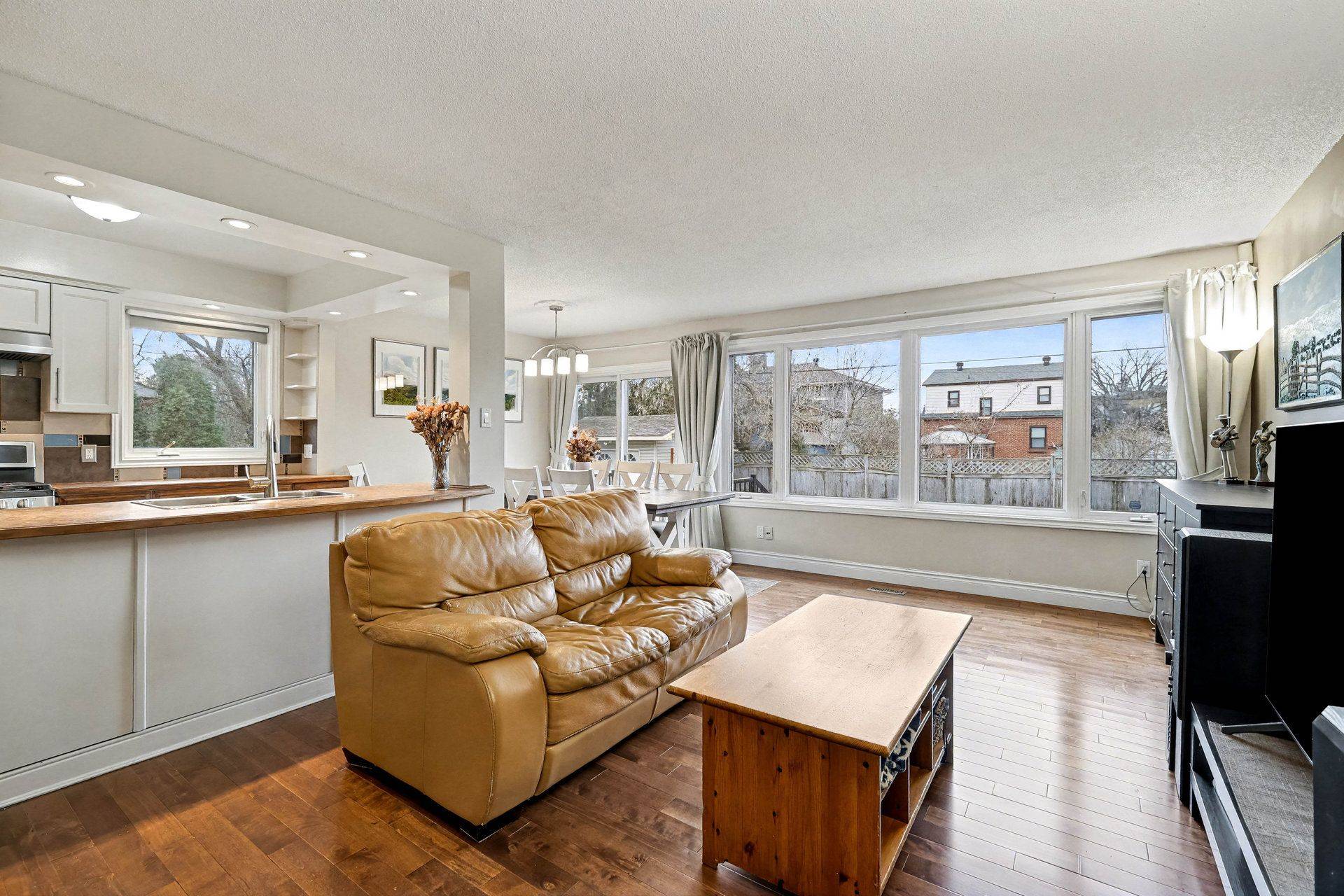 Mckellar Heights - Glabar Park And Area, ON K2A 3T3,868 Duberry ST