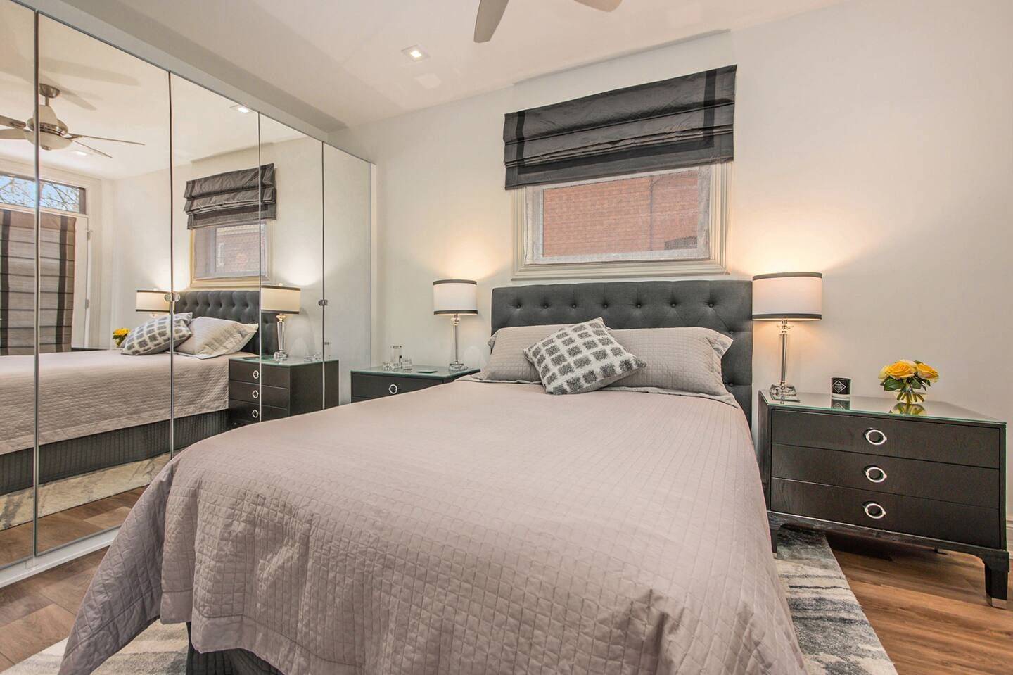 Ottawa Centre, ON K2P 1K5,116 Cartier ST #B