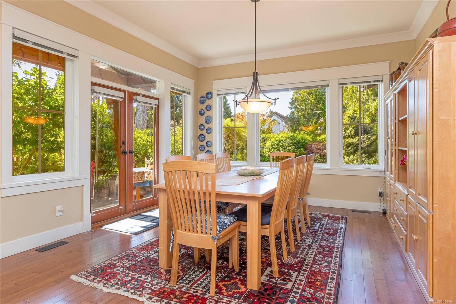 Qualicum Beach, BC V9K 1K6,598 Arbutus St