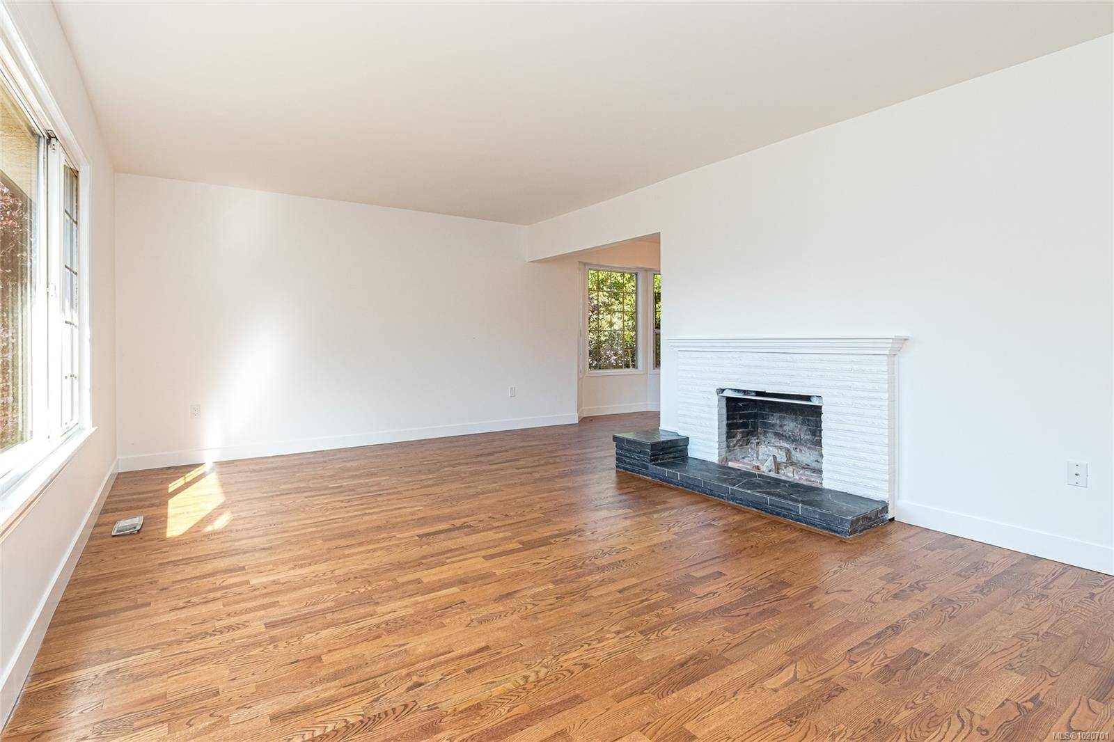 Saanich, BC V8P 1S7,1296 Derby Rd