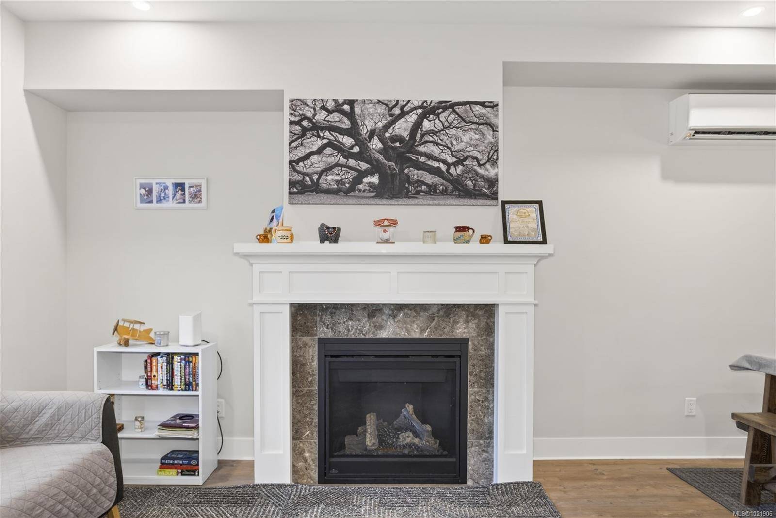 Langford, BC V9B 0T9,1225 Flint Ave