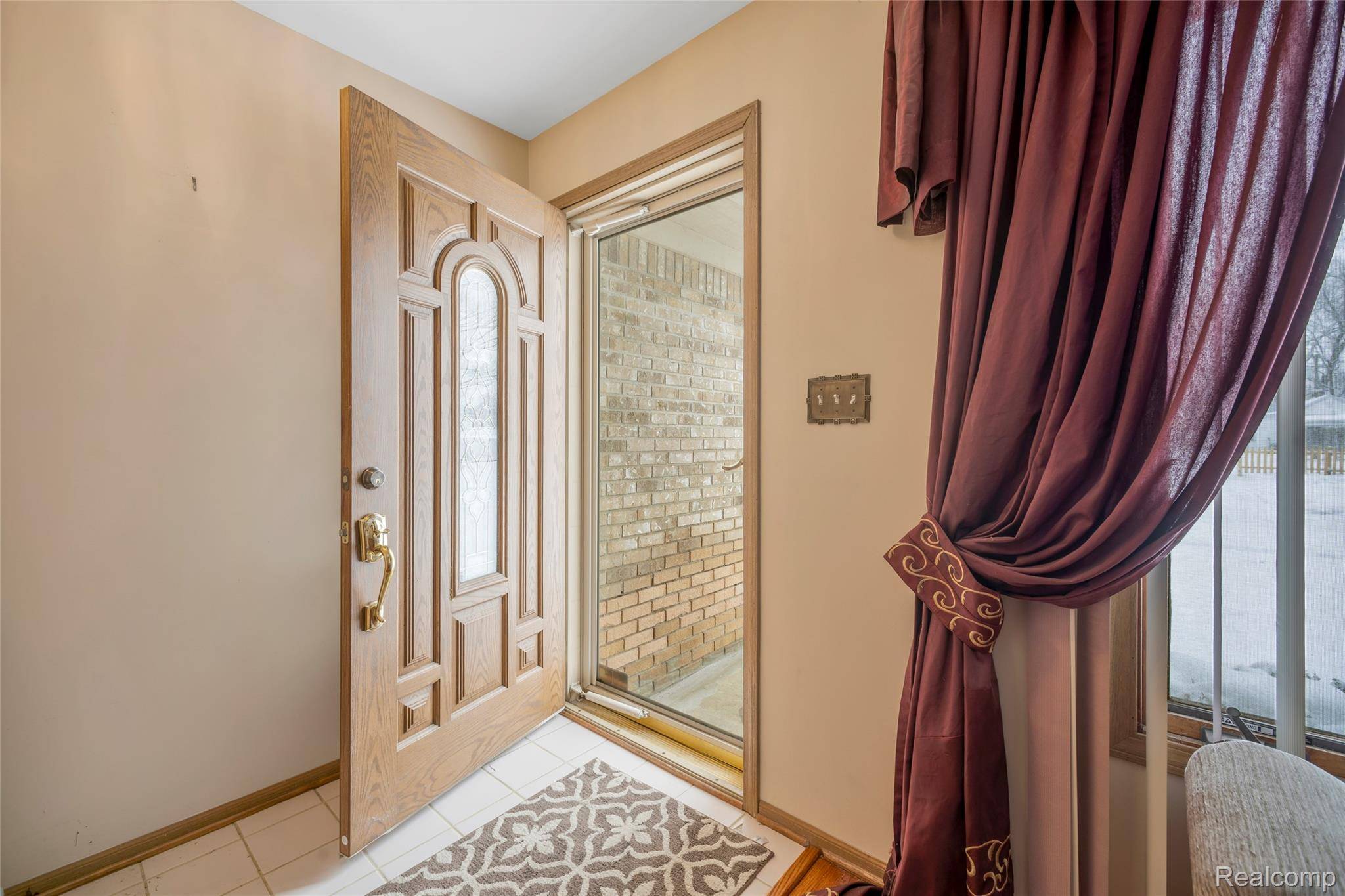 Inkster, MI 48141,26430 Penn ST