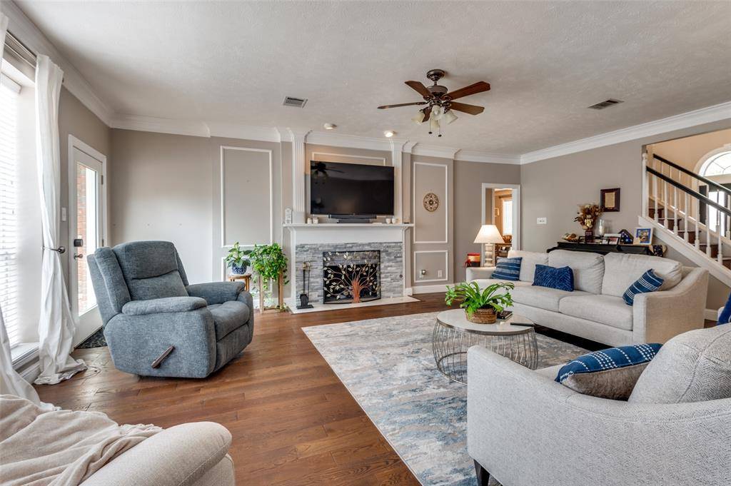 Irving, TX 75063,2204 Yaupon Drive