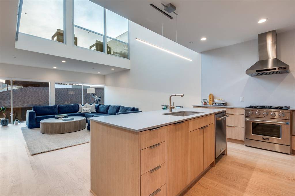 Dallas, TX 75204,4626 Coles Manor Place #103