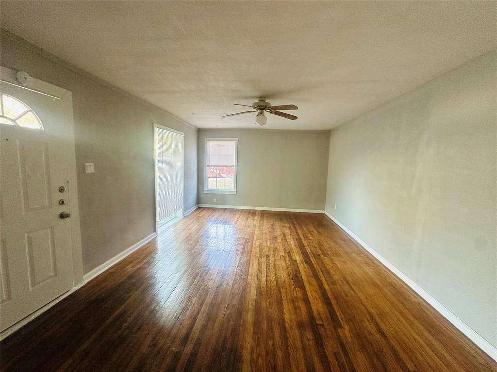 Grand Prairie, TX 75050,821 W Church Street