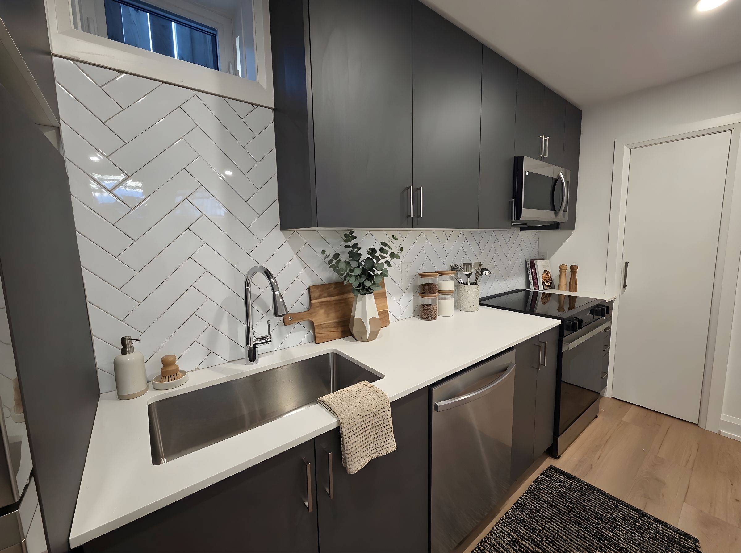 Toronto C03, ON M6C 3E7,55 Camberwell RD #BR