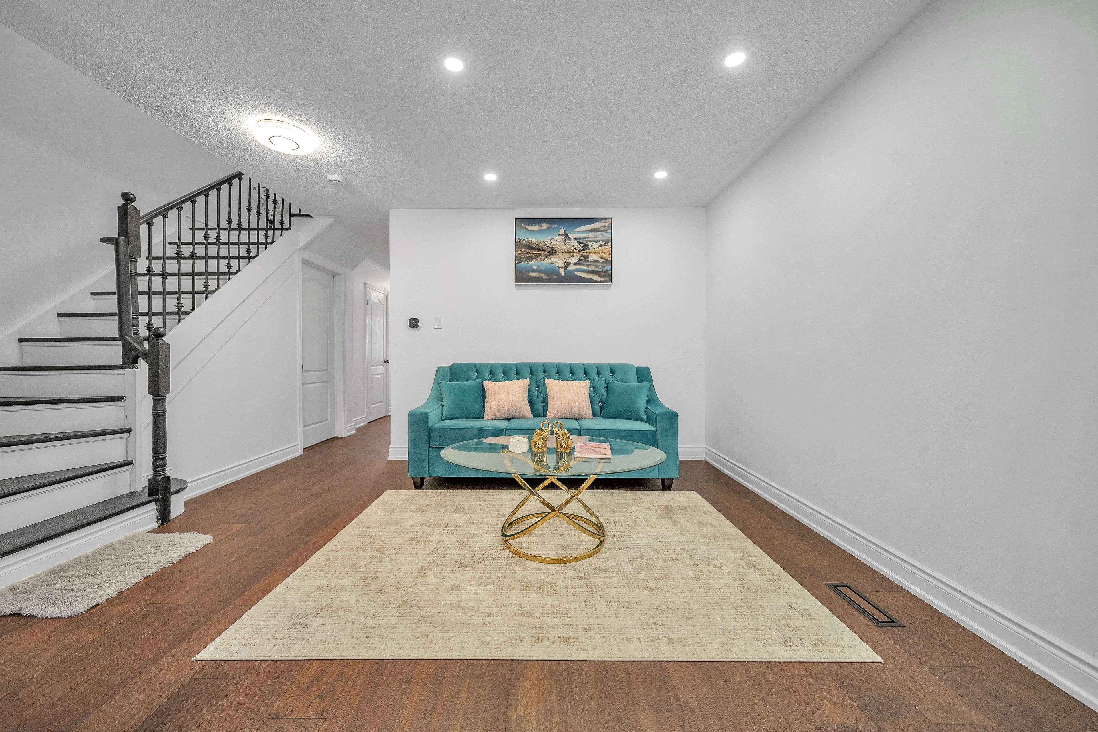 Mississauga, ON L5W 1M5,593 Rossellini DR