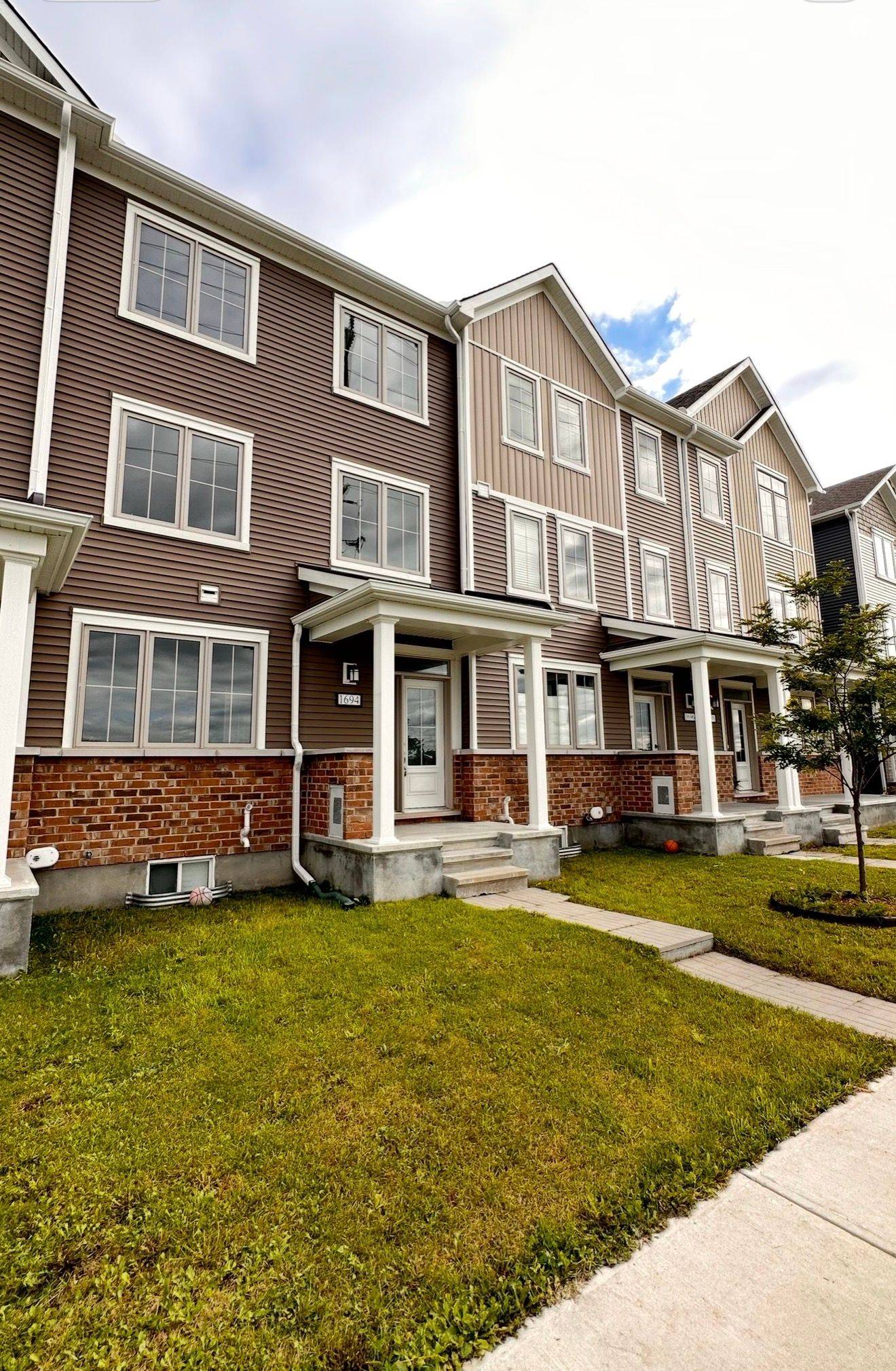 Stittsville - Munster - Richmond, ON K2S 2R3,1694 Maple Grove RD