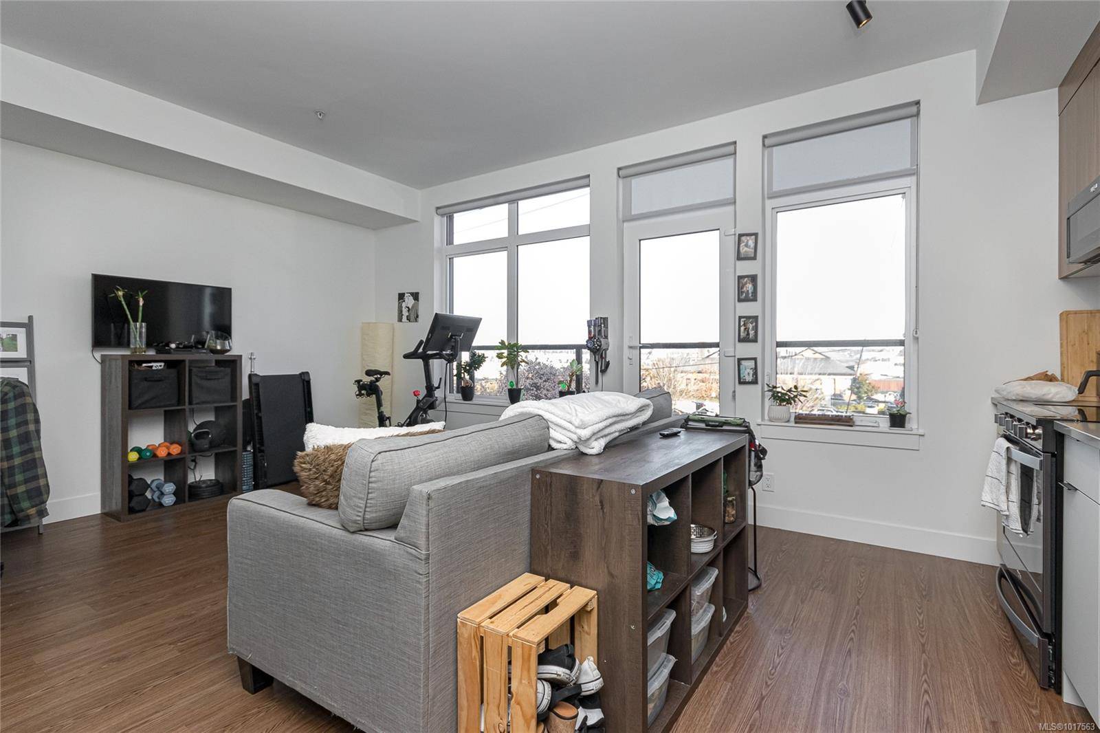 Victoria, BC V8T 0C8,515 Chatham St #316