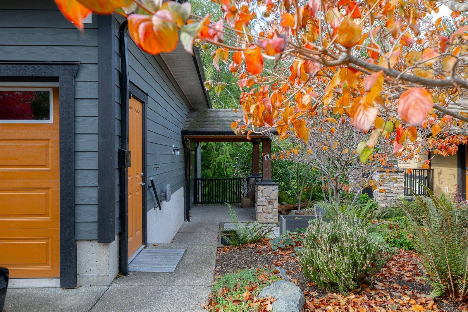 Sooke, BC V9Z 1K3,2363 Demamiel Dr #13