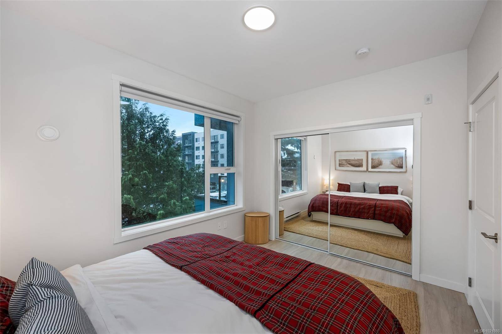 Langford, BC V9B 2T8,842 Orono Ave #301