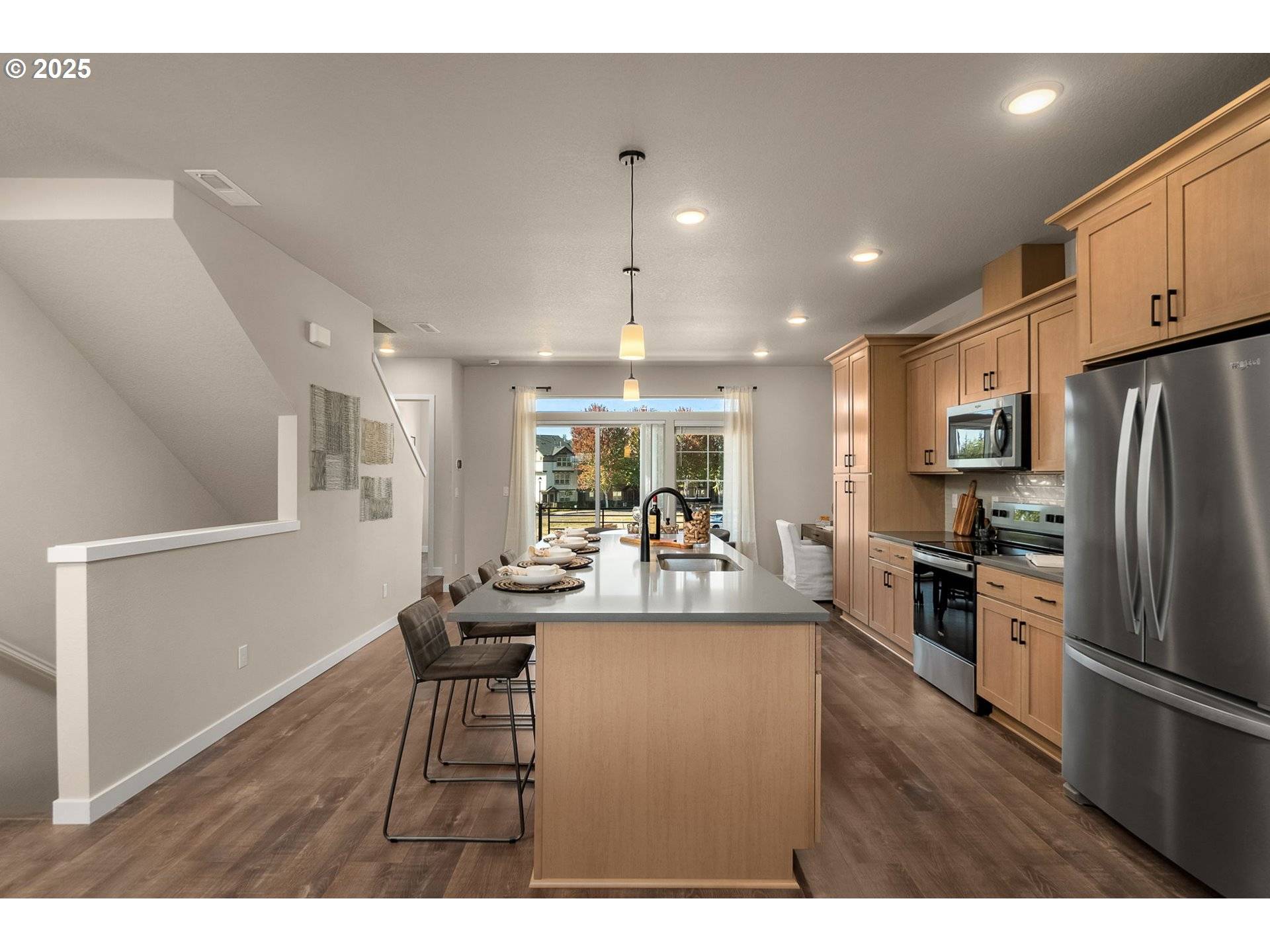 Hillsboro, OR 97123,3562 SE BROOKWOOD AVE