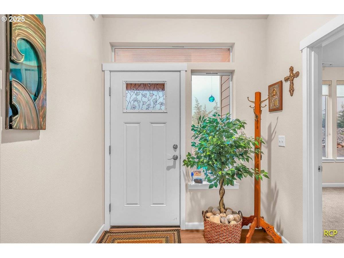 Kalama, WA 98625,350 POWDER HILL DR