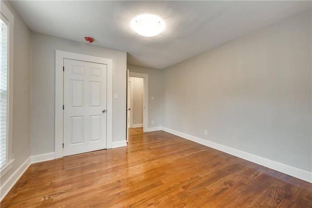 Dallas, TX 75208,1218 W Clarendon Drive