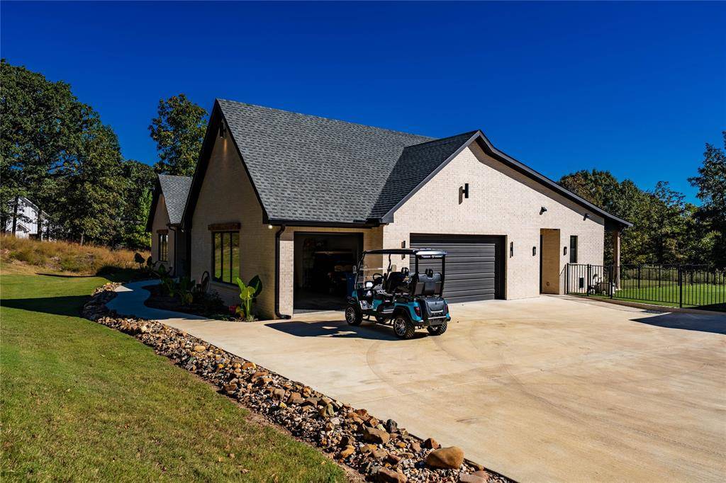 Larue, TX 75770,8701 Zebra Crossing