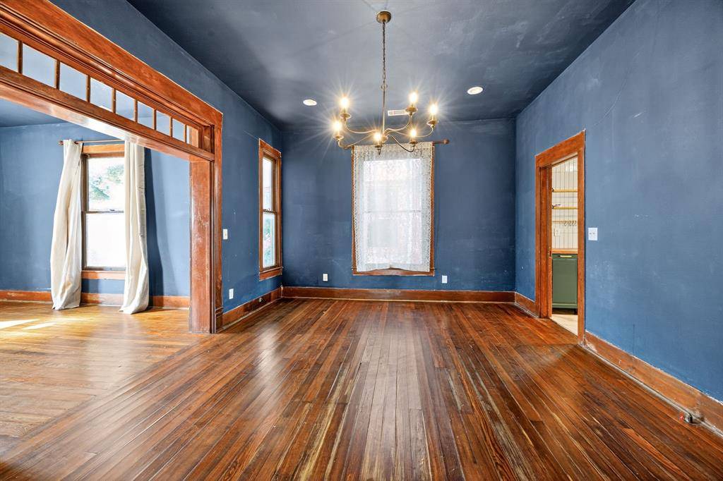 Denison, TX 75020,627 W Chestnut Street