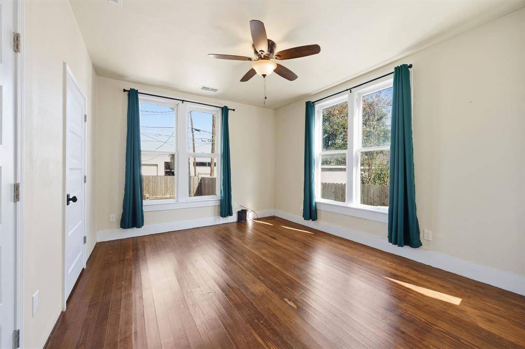 Denison, TX 75020,627 W Chestnut Street