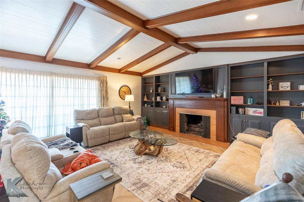 Sweetwater, TX 79556,1806 Country Club Drive