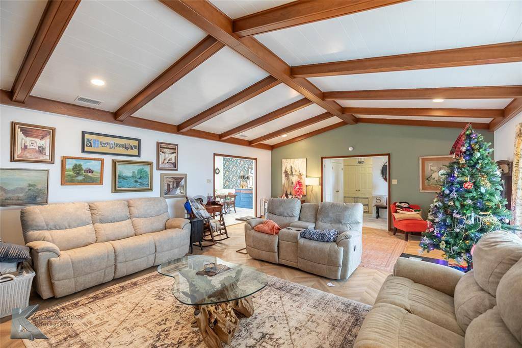 Sweetwater, TX 79556,1806 Country Club Drive