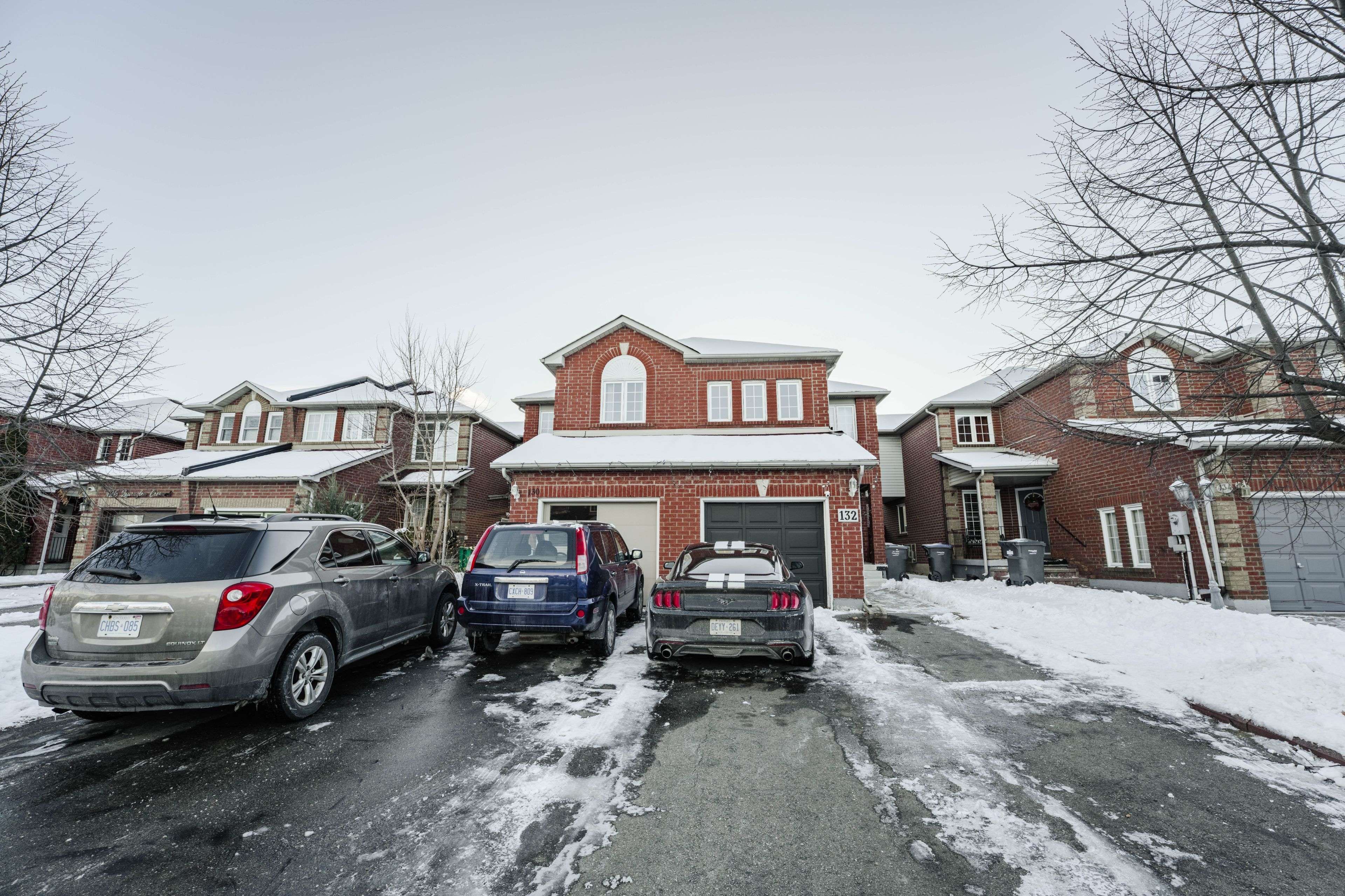 Brampton, ON L6Y 5A3,132 Lauraglen CRES