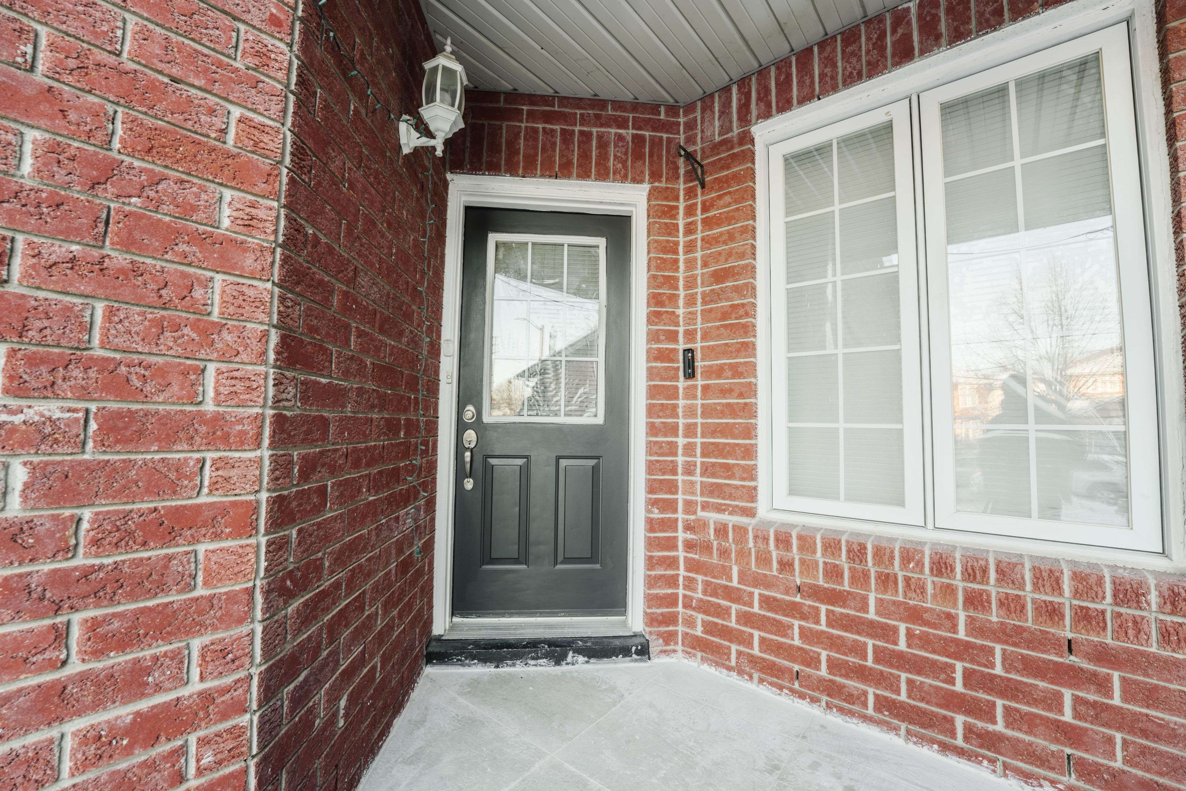 Brampton, ON L6Y 5A3,132 Lauraglen CRES