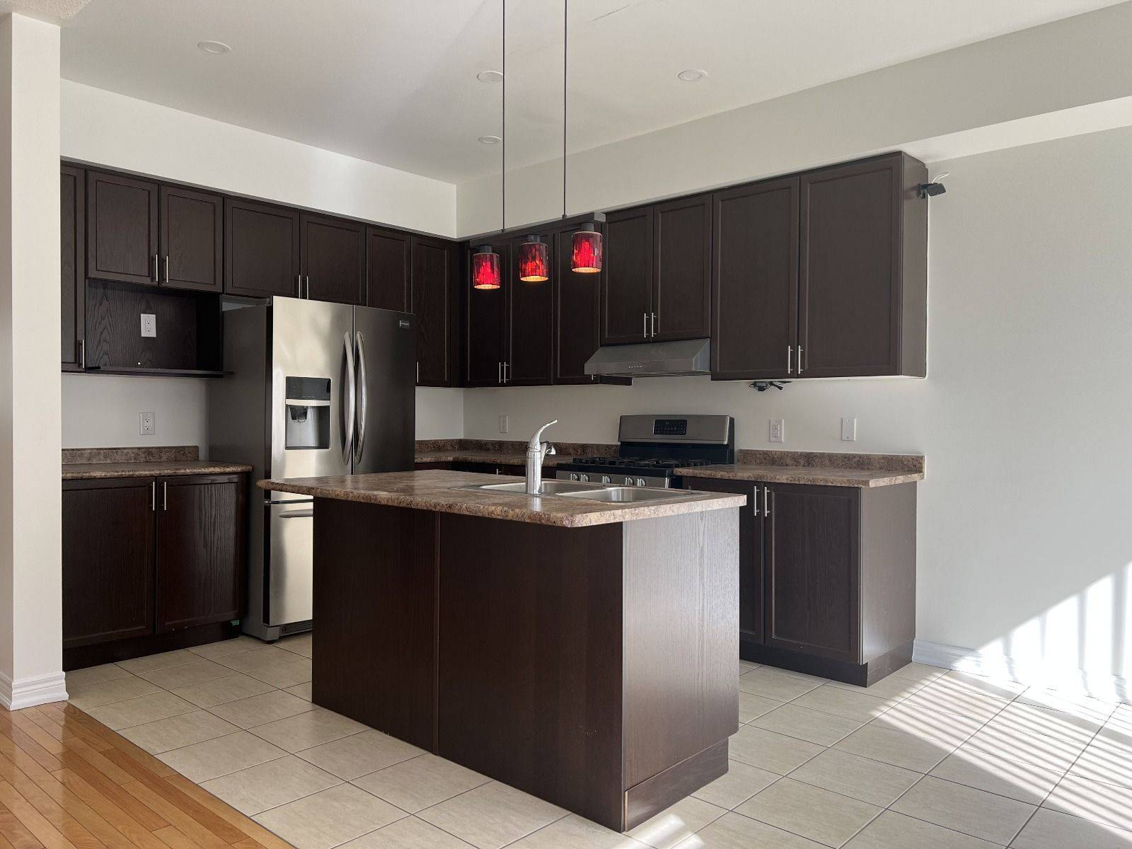 Brampton, ON L6X 5K5,61 Vezna CRES