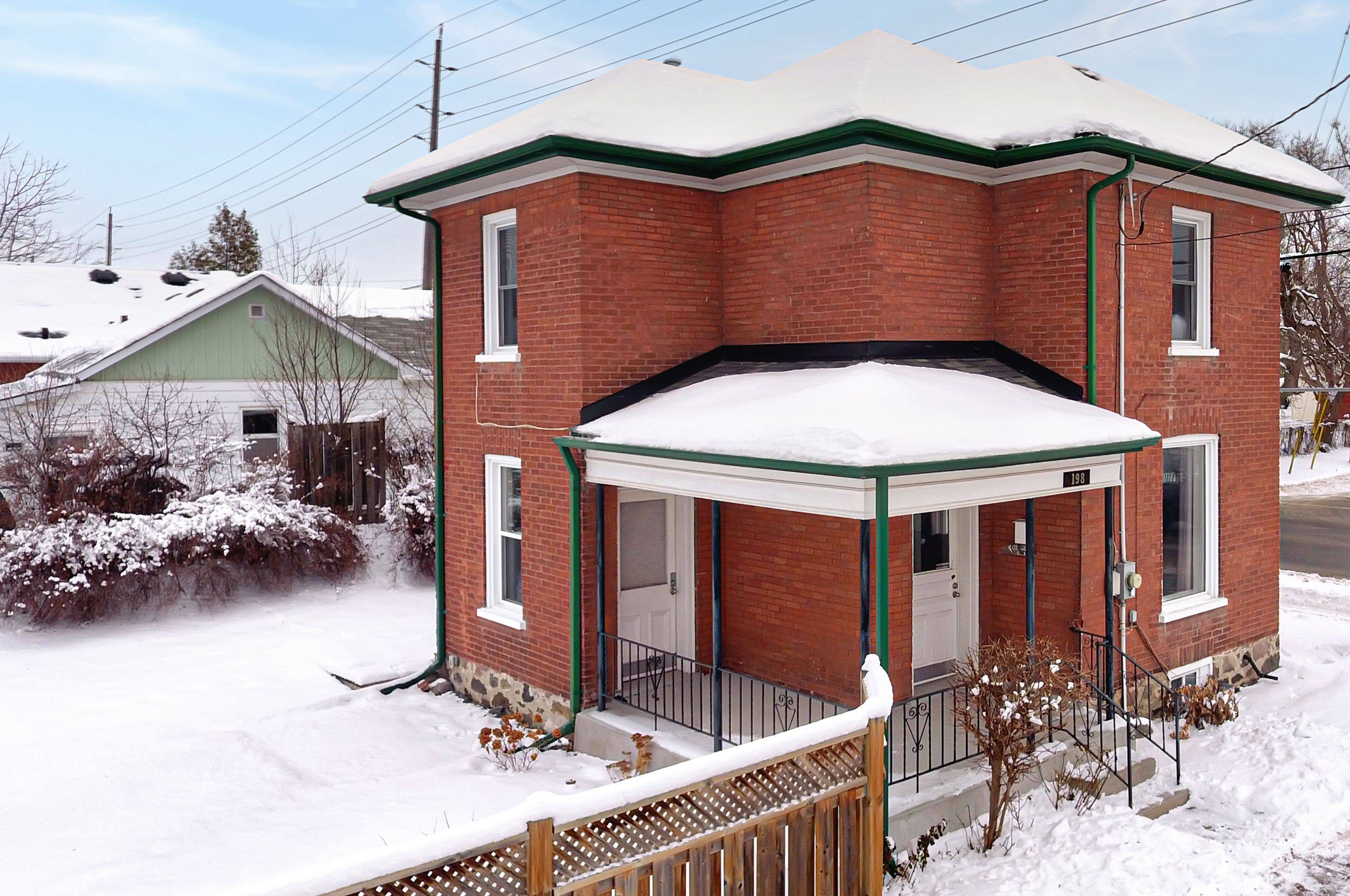 Peterborough, ON K9H 1L7,198 Hazlitt ST