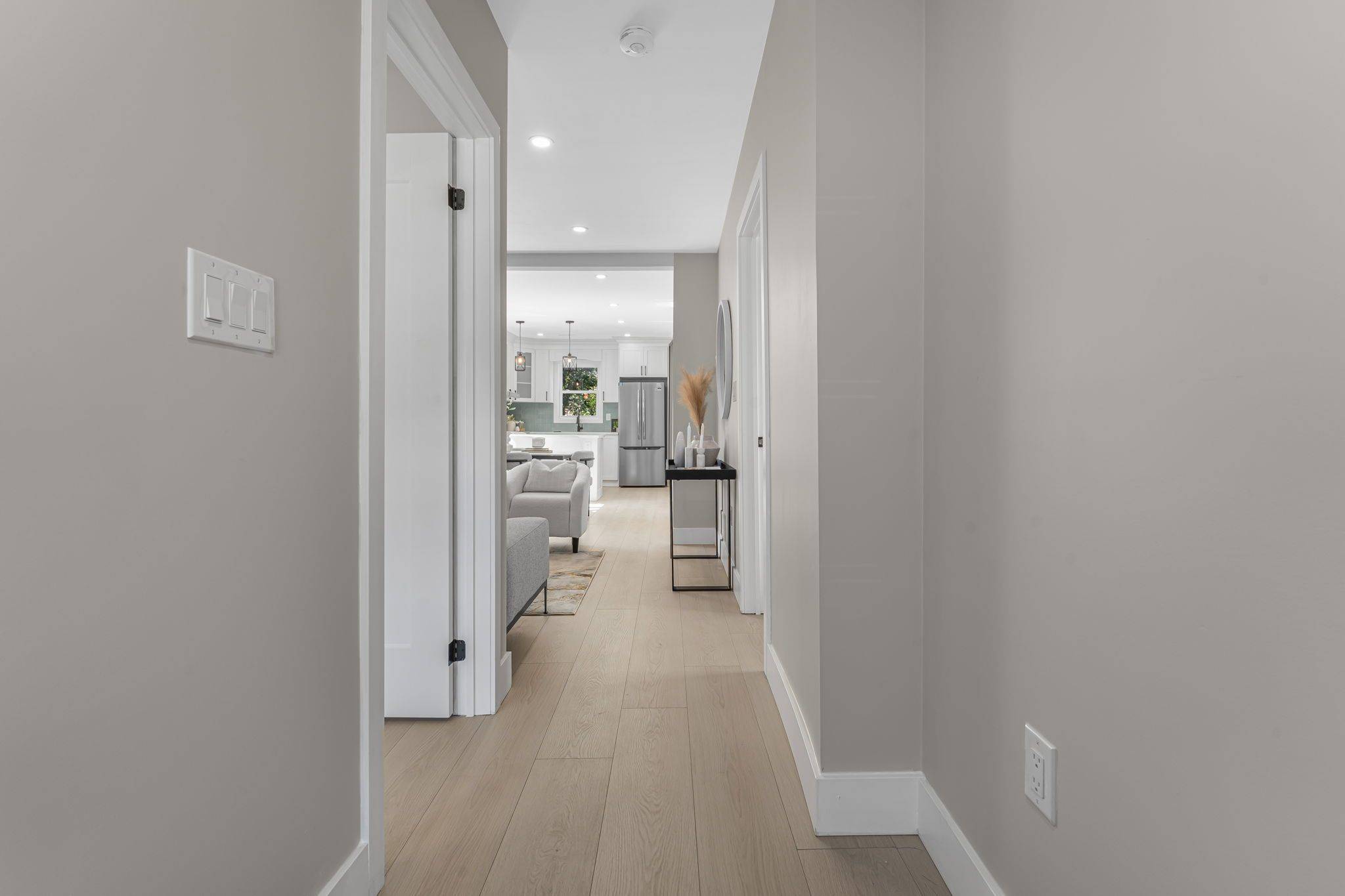 Hamilton, ON L8V 3W3,56 East 34th ST