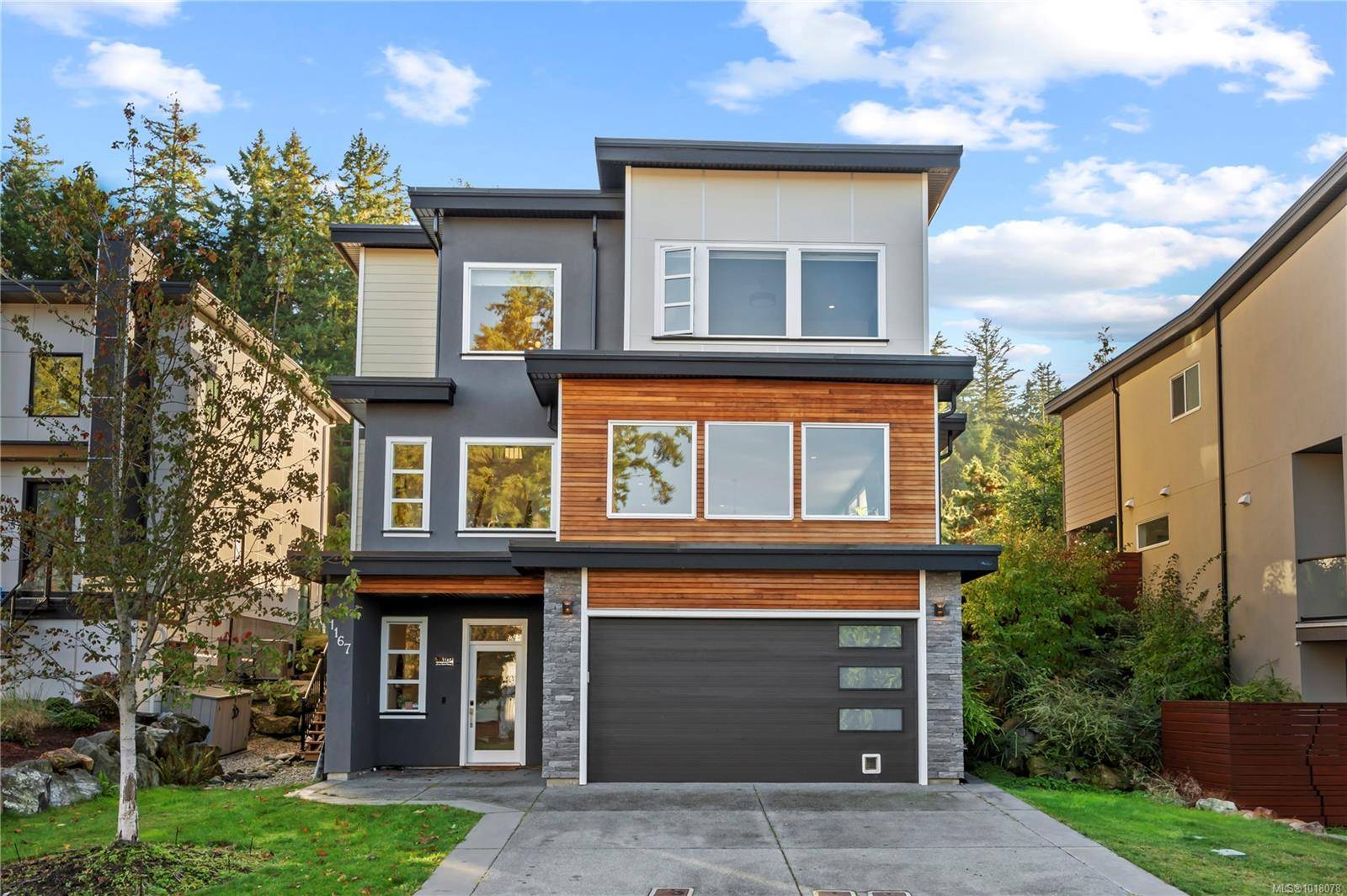 Highlands, BC V9B 0S6,1167 River Rock Pl