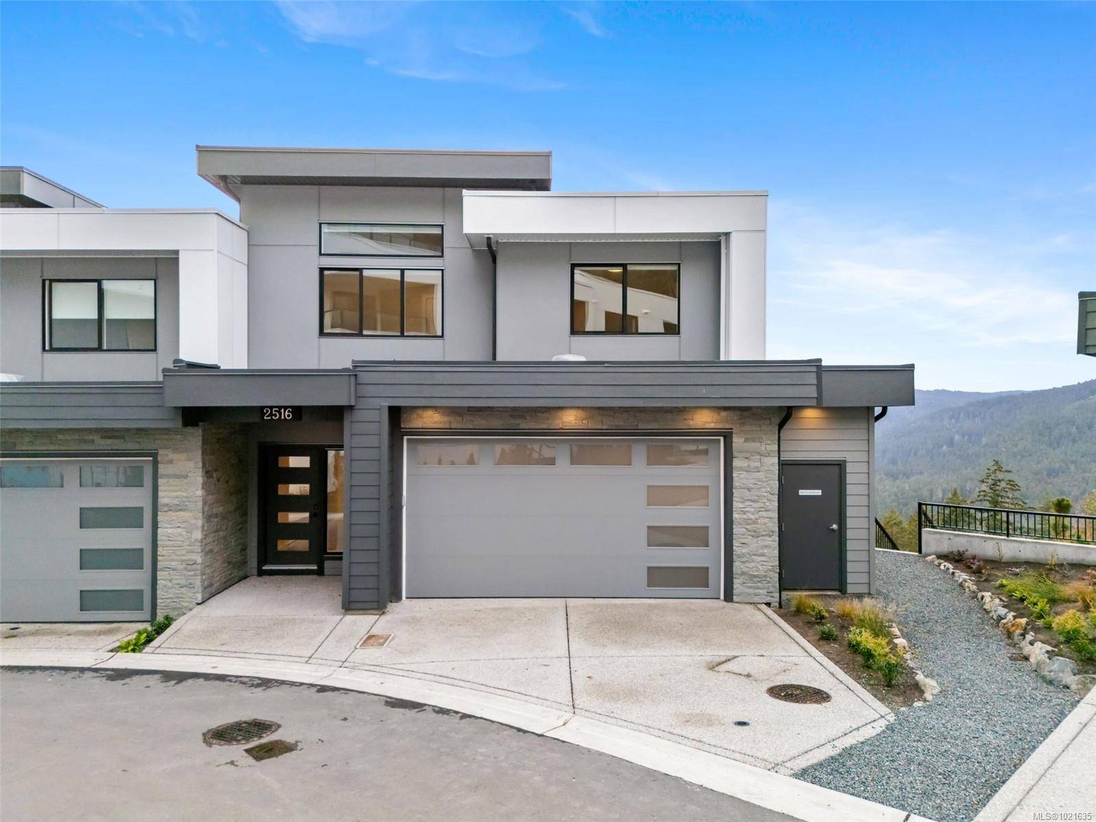 Langford, BC V9B 7E2,2516 Bronzite Pl