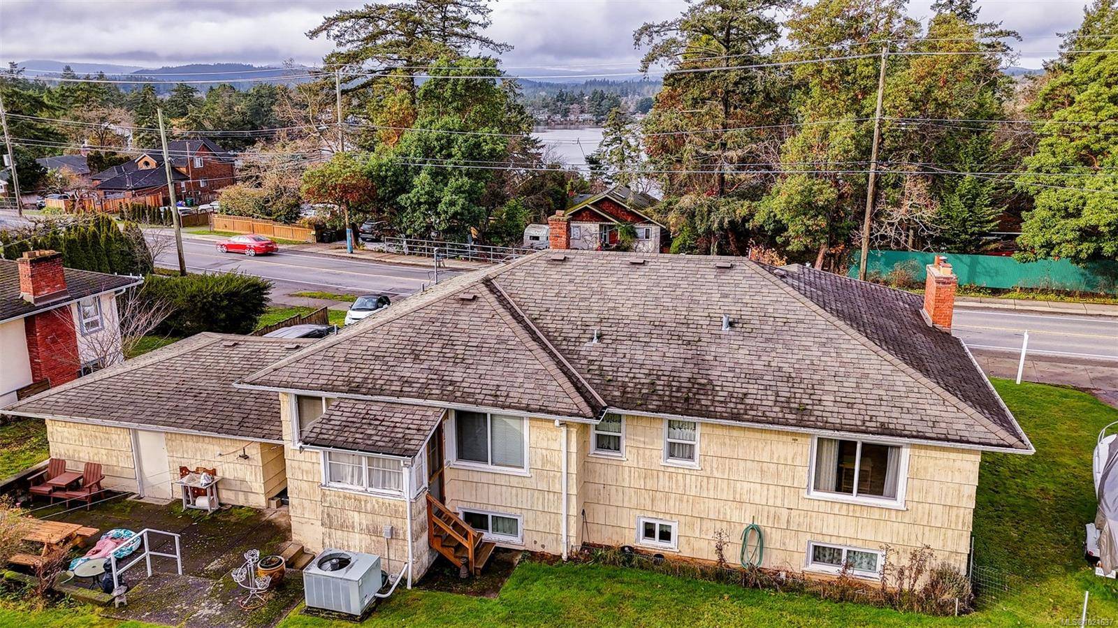 Saanich, BC V9A 2S1,3059 Admirals Rd