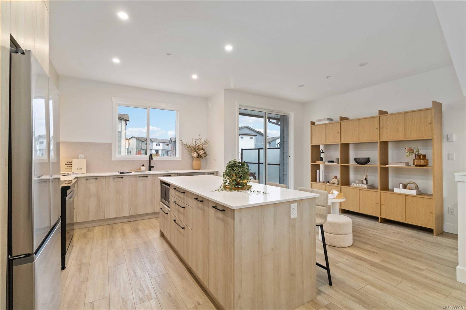 Colwood, BC V9C 0S5,368 Tradewinds Ave #113