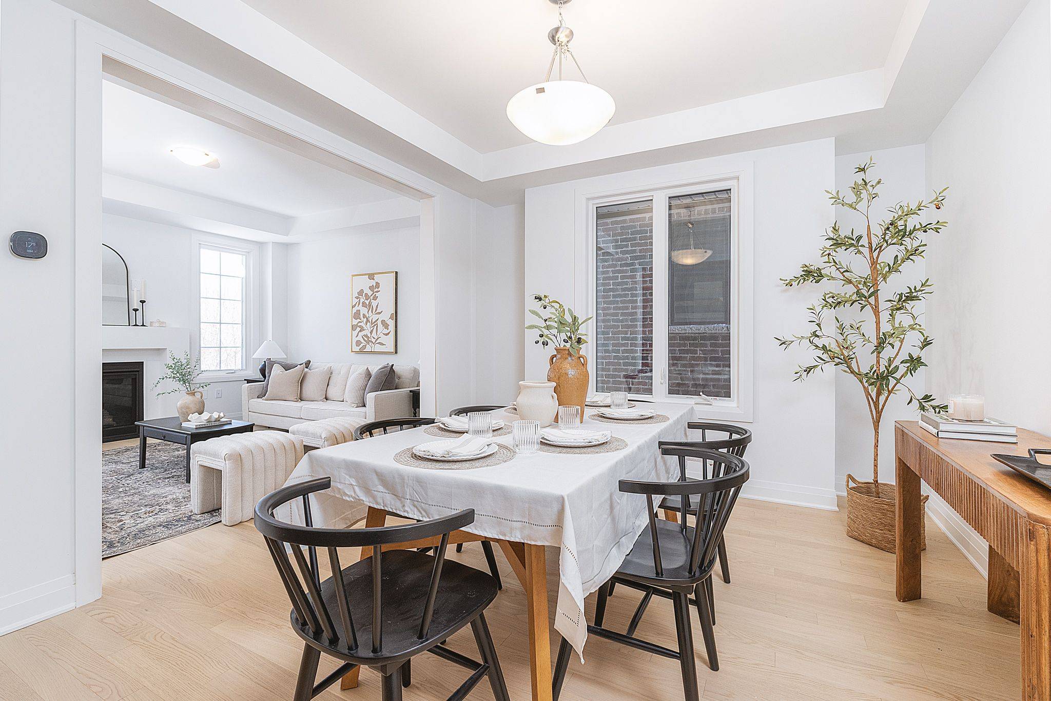 Pickering, ON L1X 0N1,3312 Marchington SQ