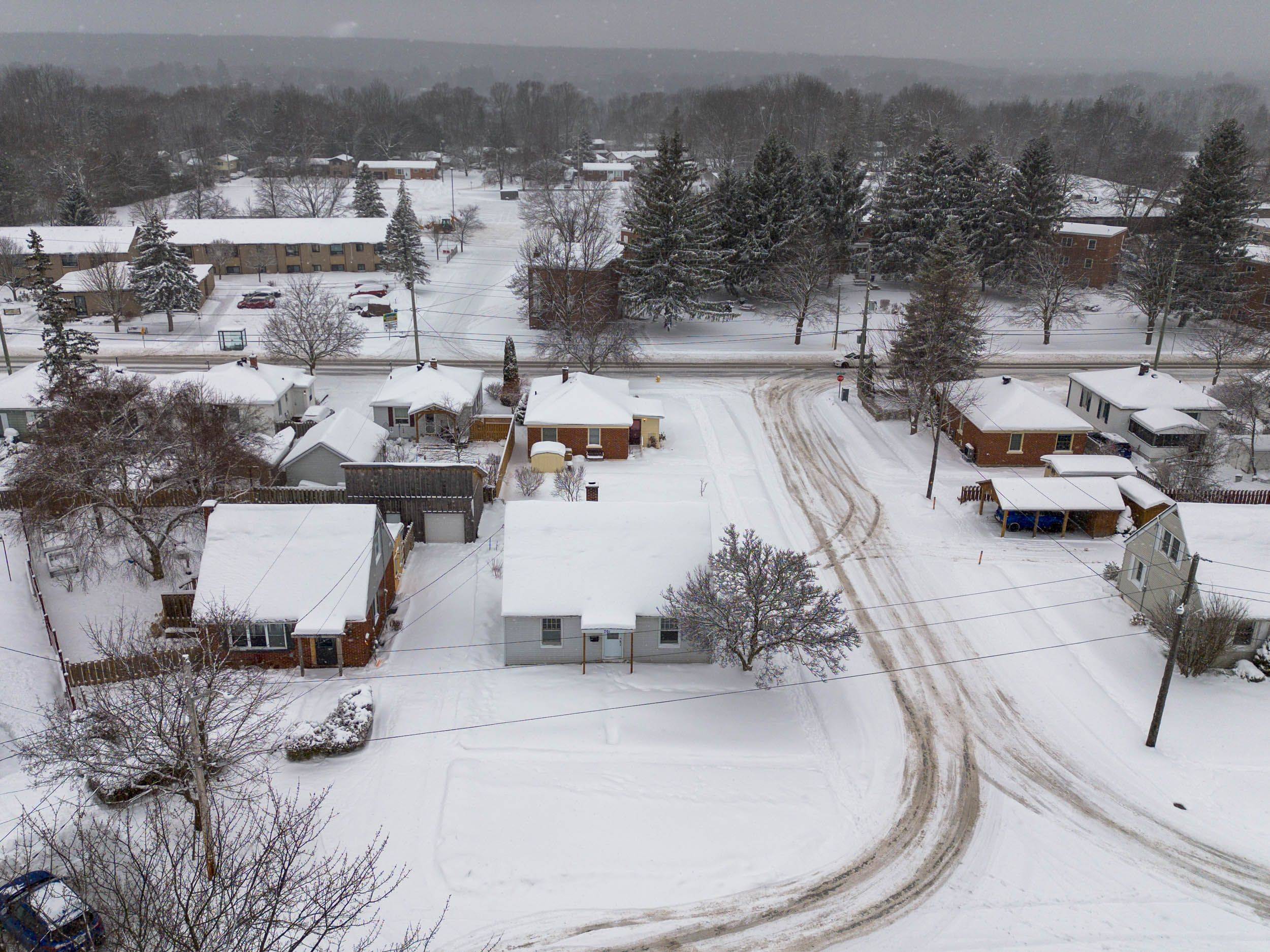 Owen Sound, ON N4K 1E4,701 5th ST E