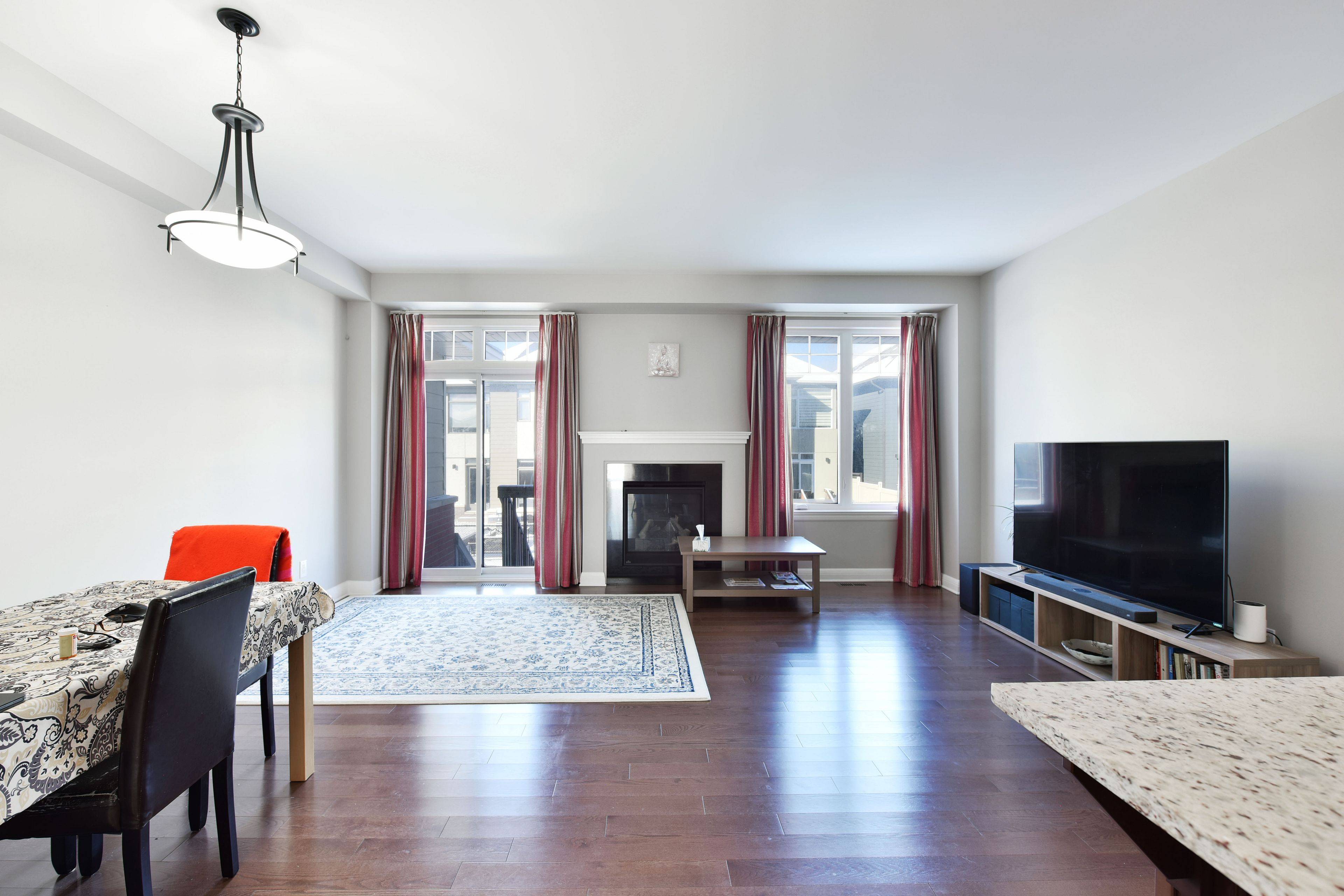 Kanata, ON K2T 0M1,77 ARKOSE ST