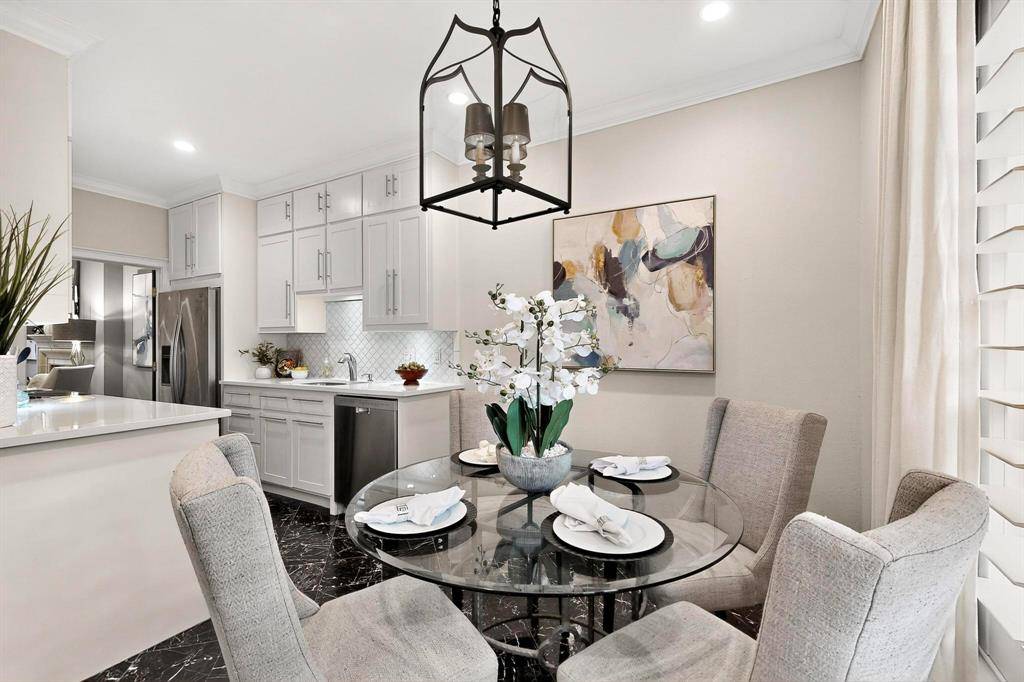 7526 W Northwest Highway #7, Dallas, TX 75225