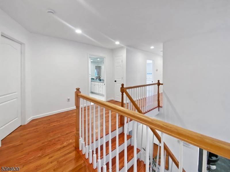 Clark Twp., NJ 07066,67 BROOKSIDE TER