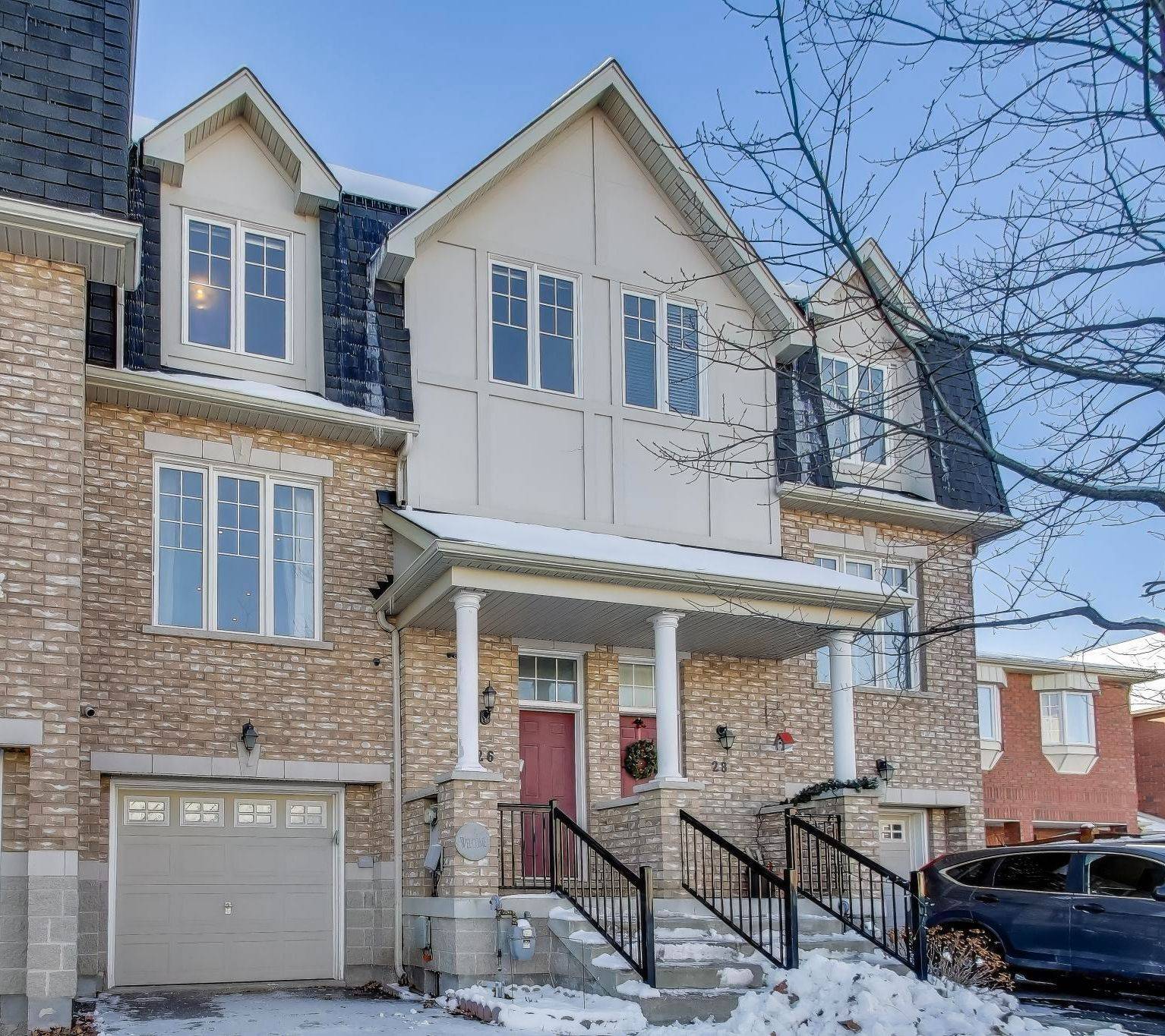 Toronto C13, ON M4A 2Y1,26 Jinnah CT