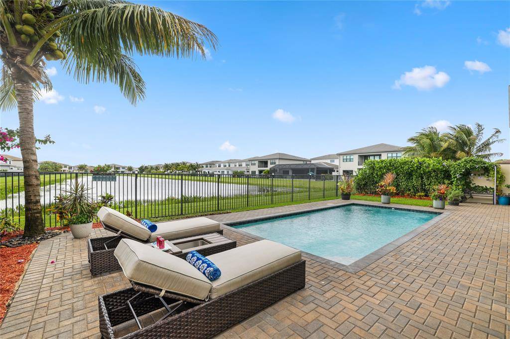 Boca Raton, FL 33496,17099 Five Waters Avenue