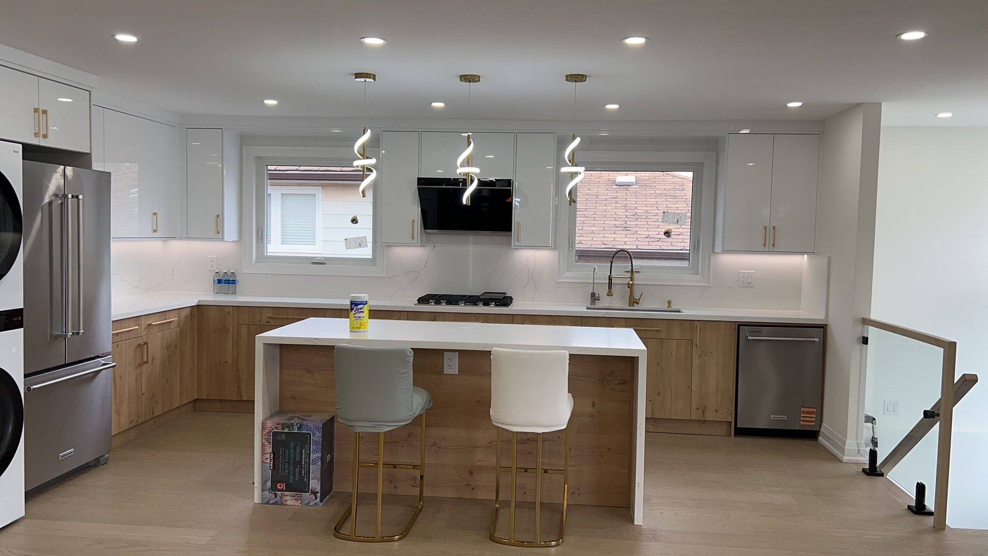 Mississauga, ON L5C 1W7,3366 Strabane DR #Upper Level