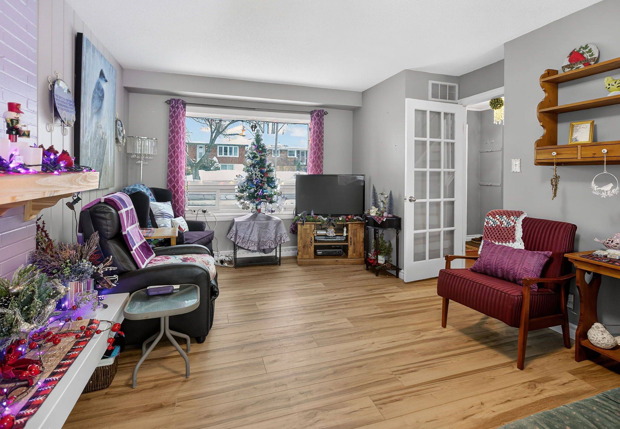 Quinte West, ON K8V 4C5,82 First AVE